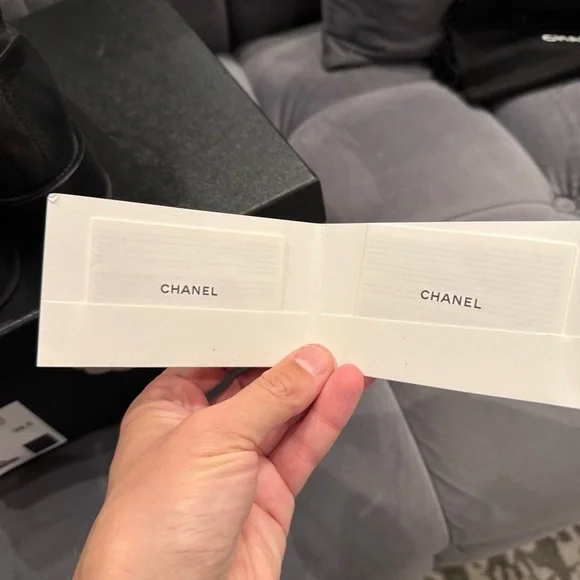 Chanel Women's Lace-Up Leather Ankle Boots w/ Patent Leather Logo Toe - Sz 39.5 - Picture 12 of 13